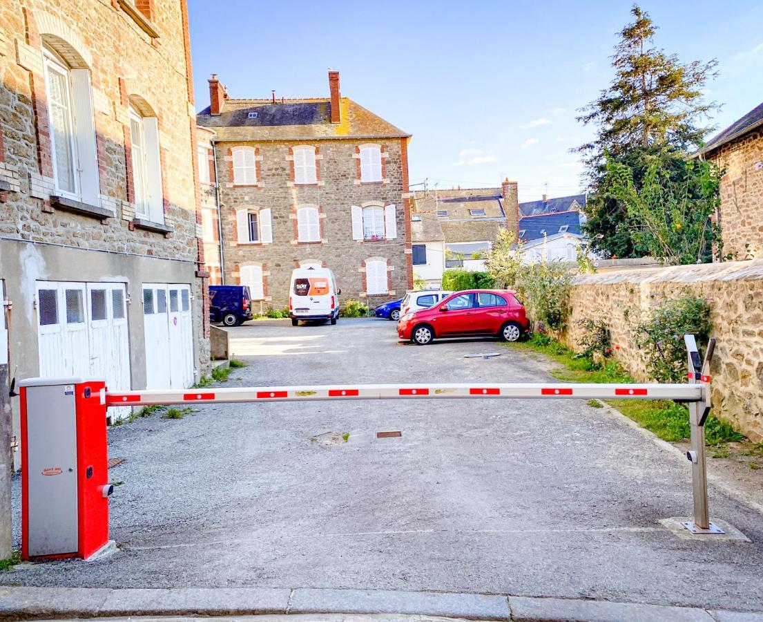 Apt Bord De Mer, Hypercentre Dinard, Parking Prive Esterno foto